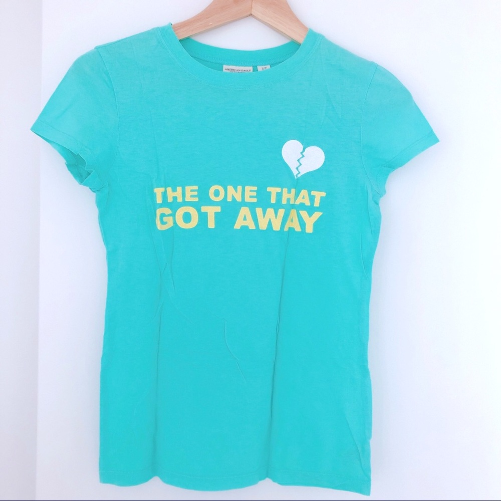 BNWOT American Eagle Casual Tee